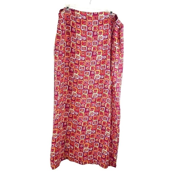 NEW- Wrap Around, Waist Tie, Geometric Design Long Maxi Dress One Size Fits All - Picture 1 of 7